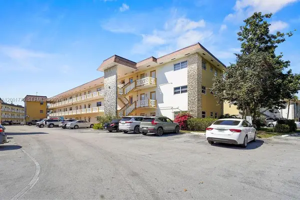 5121 W Oakland Park Blvd #109, Lauderdale Lakes, FL 33313