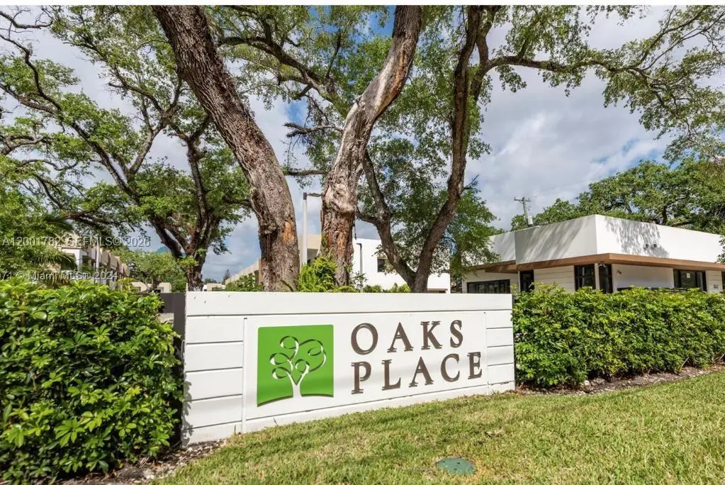 4130 N Oak Pl #4130, Dania Beach, FL 33314 - #1