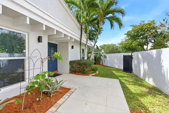 400 NW 78th Ave, Plantation, FL 33324 - #2