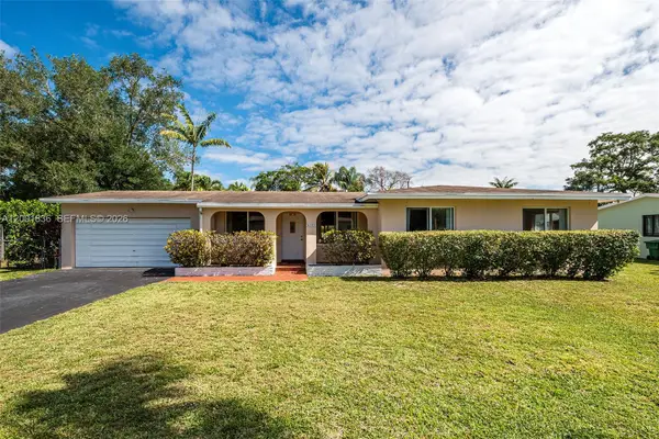 8355 SW 131st St, Pinecrest, FL 33156