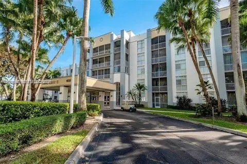 9725 NW 52nd St #202, Doral, FL 33178 - #1