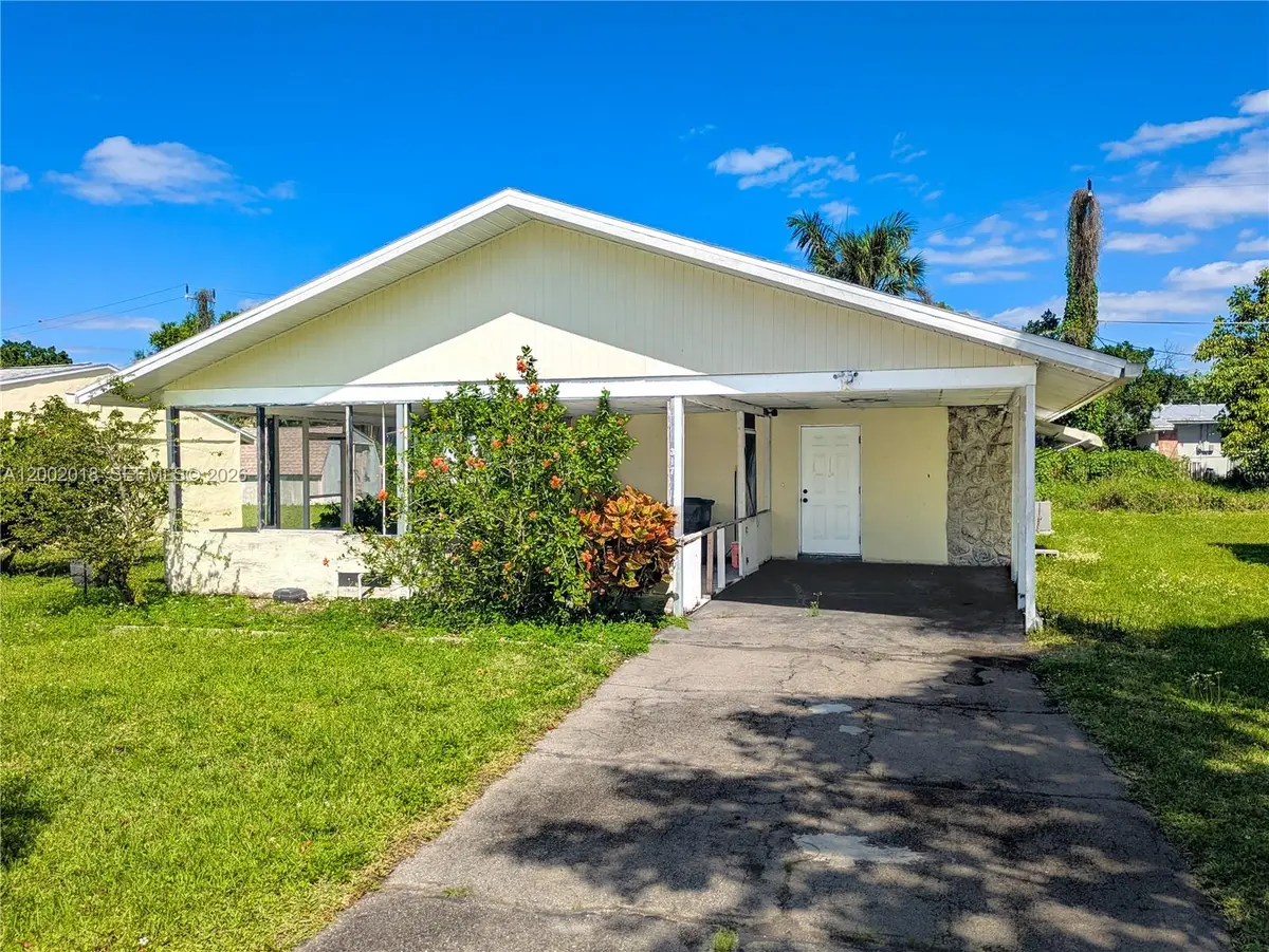 317 Montgomery Ave, Fort Myers, FL 33905 - #1