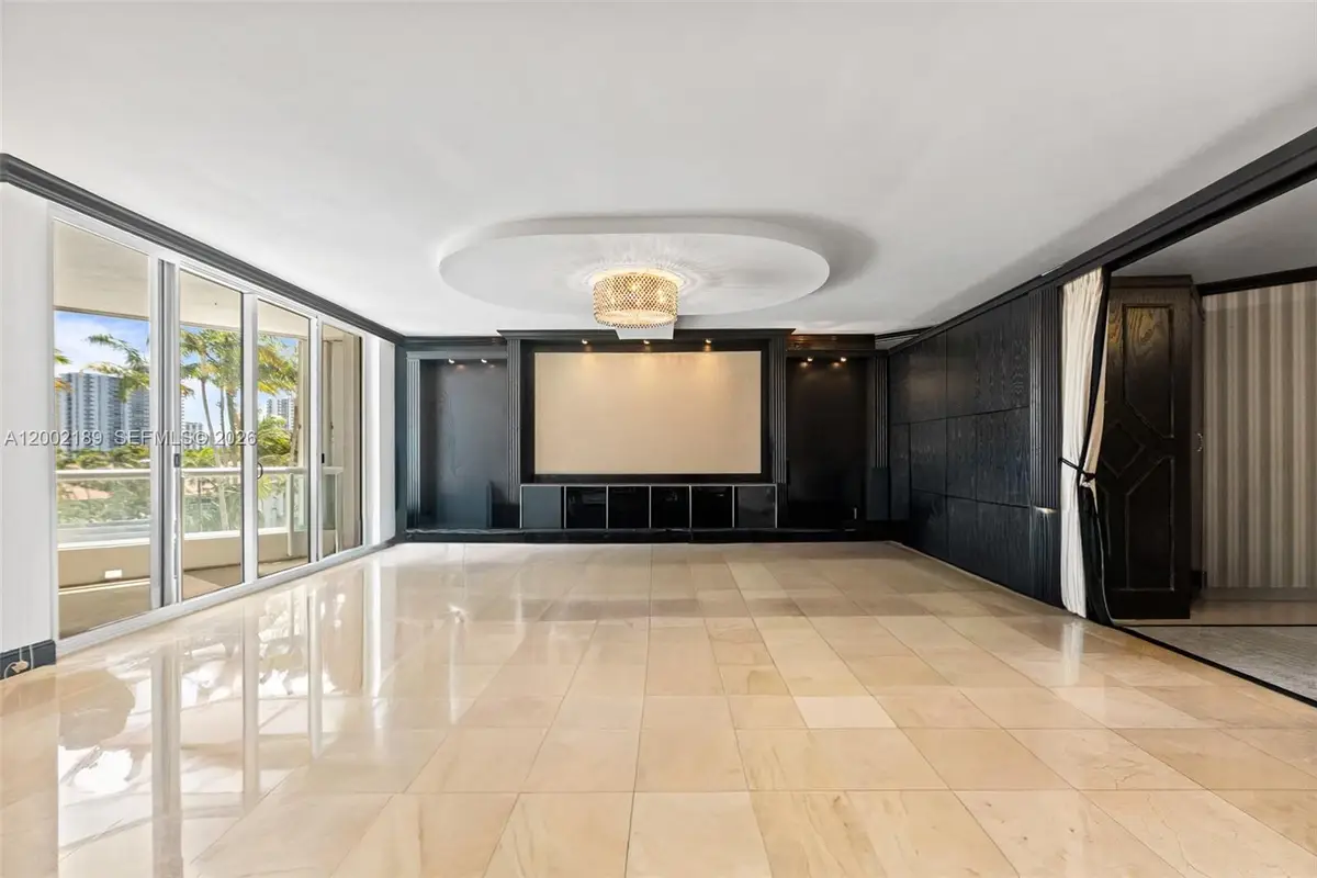 21050 Point Pl #403, Aventura, FL 33180 - #1