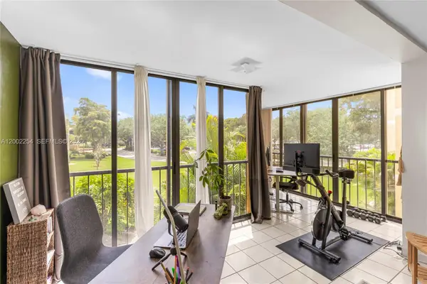 16175 Golf Club Rd #212, Weston, FL 33326