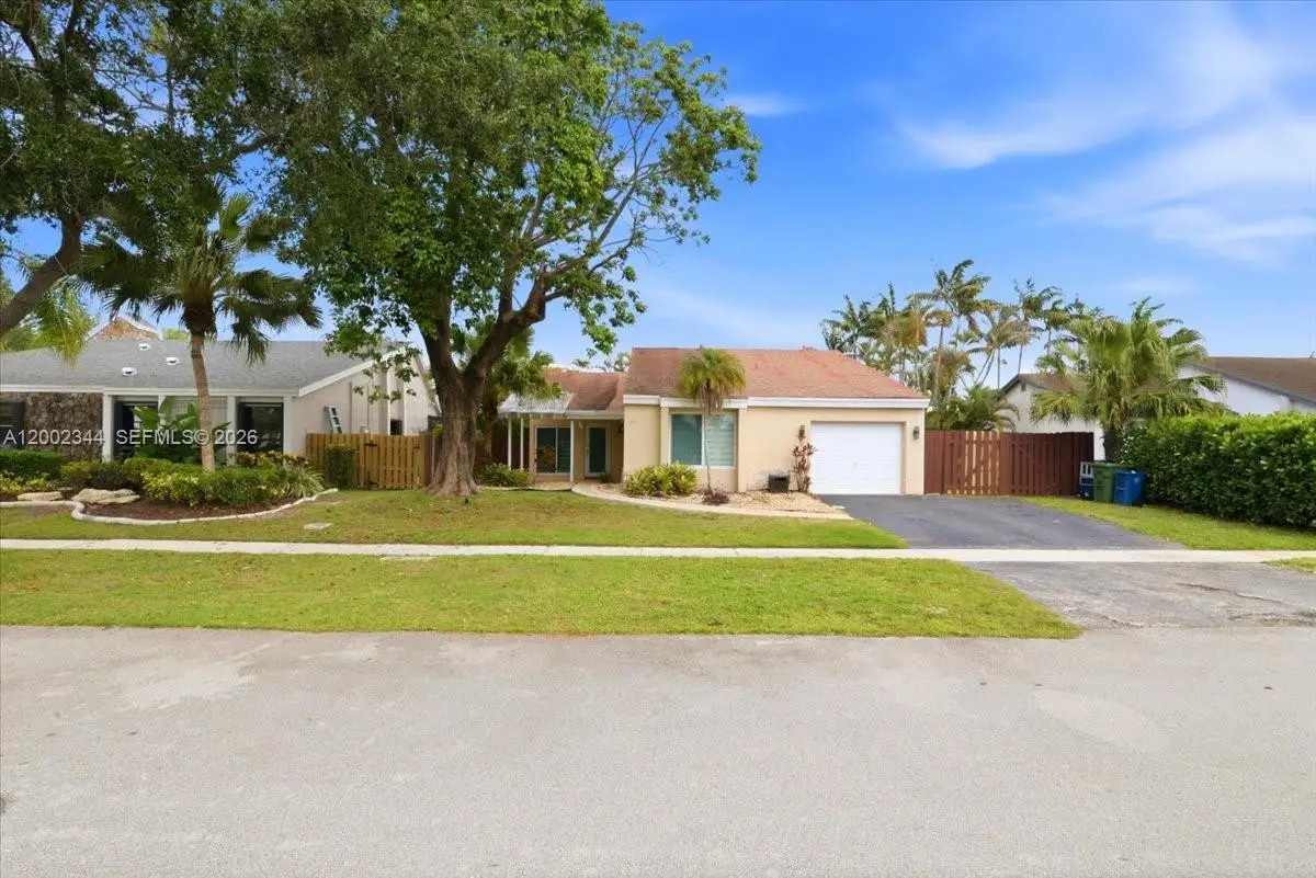 500 SW 167th Ter, Weston, FL 33326 - #1