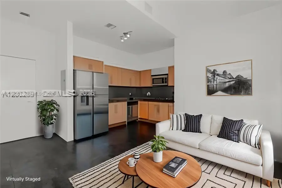 300 S Biscayne Blvd #PH-3903, Miami, FL 33131 - #3