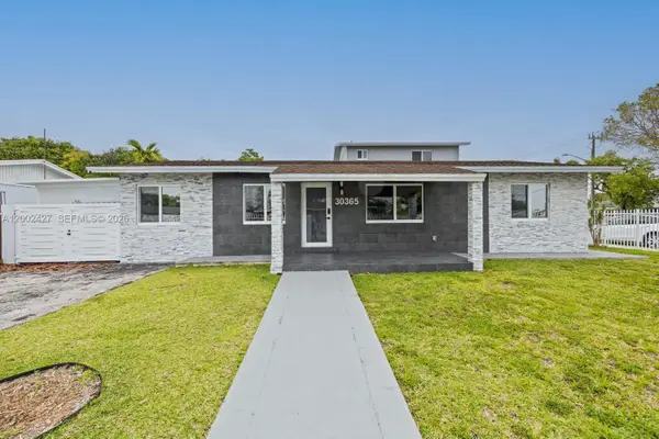 30365 SW 152nd Ct, Homestead, FL 33033