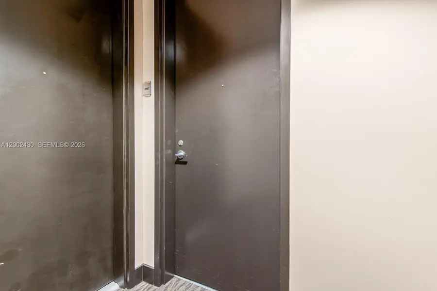 79 SW 12th St #2107-S, Miami, FL 33130 - #3