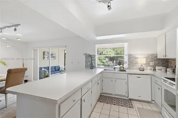 4309 Coral Springs Dr #2G, Coral Springs, FL 33065