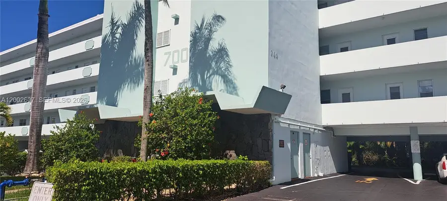 700 NE 14th Ave #407, Hallandale Beach, FL 33009 - #2
