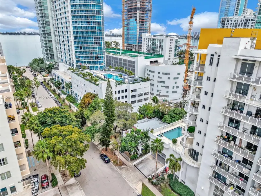 452 NE 30th St, Miami, FL 33137 - #3