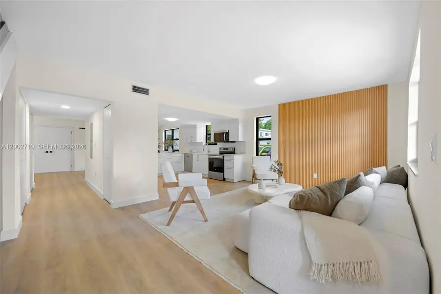 7996 Crespi Blvd, Miami Beach, FL 33141 - #2