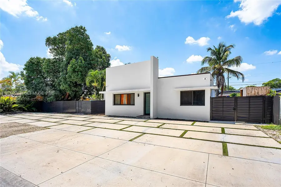 3040 NW 93rd St, Miami, FL 33147 - #2