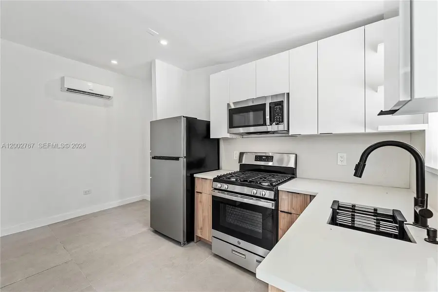 3040 NW 93rd St, Miami, FL 33147 - #3