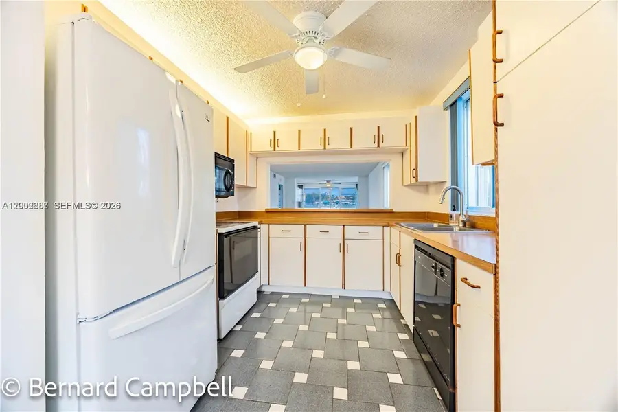 7264 S Devon Dr #112, Tamarac, FL 33321 - #3