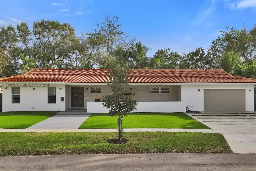 2126 NE 187th St, North Miami Beach, FL 33179 - #3