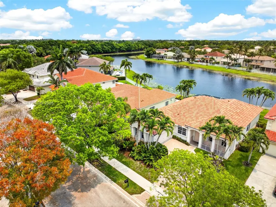 3928 Heron Ridge Ln, Weston, FL 33331 - #2