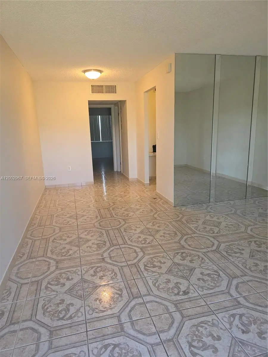 135 NE 202nd Ter #N4, Miami Gardens, FL 33179 - #2