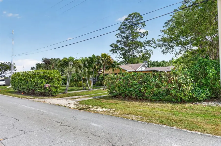 1490 NW 8th St, Homestead, FL 33030 - #2