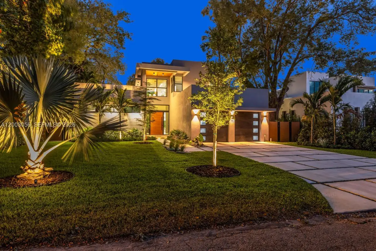 824 NE 111th St, Biscayne Park, FL 33161 - #1