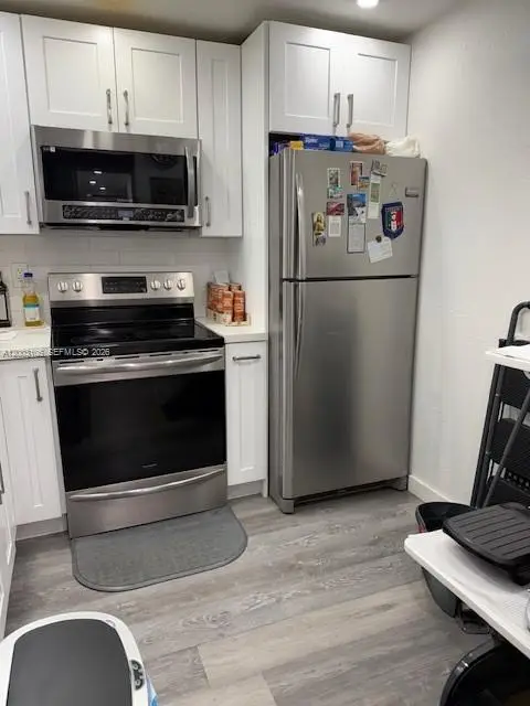 9350 Fontainebleau Blvd #413, Miami, FL 33172 - #2