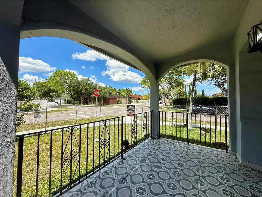3000 NW 5th St, Miami, FL 33125 - #2
