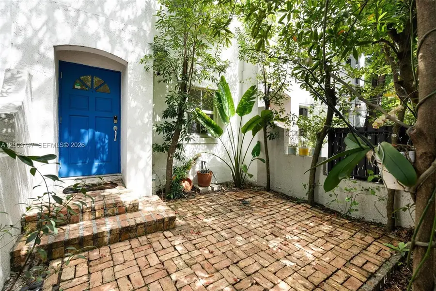 3021 Virginia St #11, Miami, FL 33133 - #2