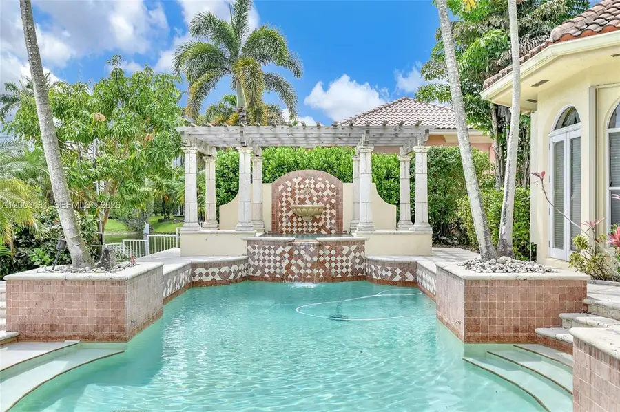 10430 Kestrel St, Plantation, FL 33324 - #2