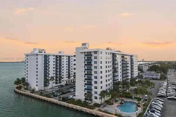 7501 E Treasure Dr #4EF, North Bay Village, FL 33141