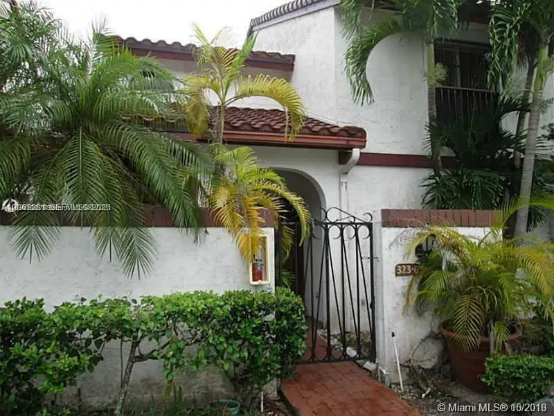 323 Ives Dairy Rd #323-06, Miami, FL 33179 - #2