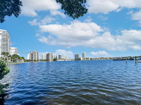 2750 NE 183rd St #407, Aventura, FL 33160