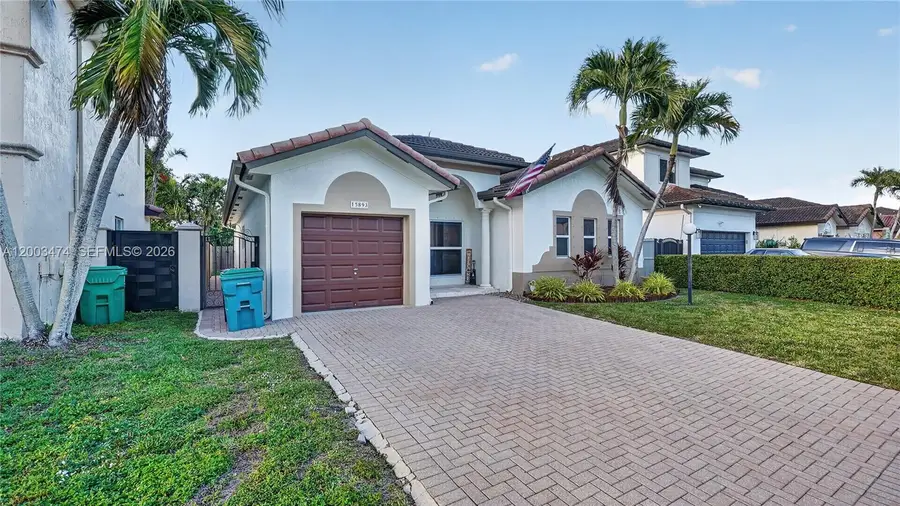 15893 SW 138th Ter, Miami, FL 33196 - #3