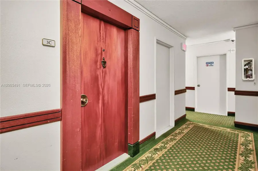 5555 Collins Ave #3C, Miami Beach, FL 33140 - #2