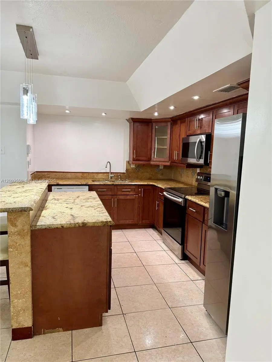 6407 NW 199th Ln, Hialeah, FL 33015 - #3