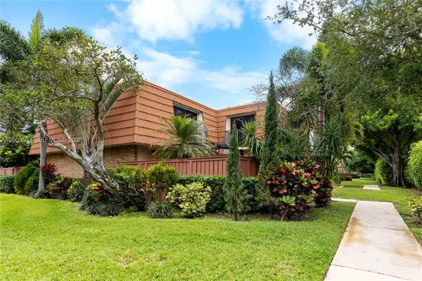 2971 SW 11th Pl, Deerfield Beach, FL 33442