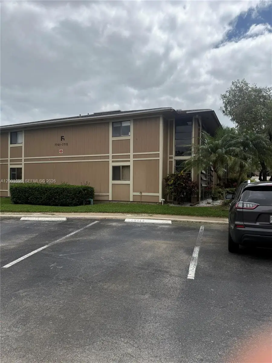 7703 Ashmont Cir #213, Tamarac, FL 33321 - #2