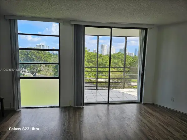20400 W Country Club Dr #508, Aventura, FL 33180