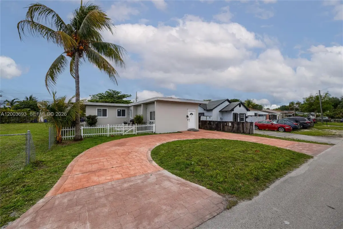 2204 Mckinley St, Hollywood, FL 33020 - #1