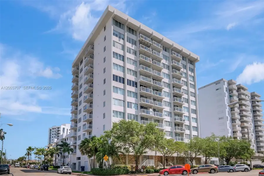 1345 Lincoln Rd #501, Miami Beach, FL 33139 - #2