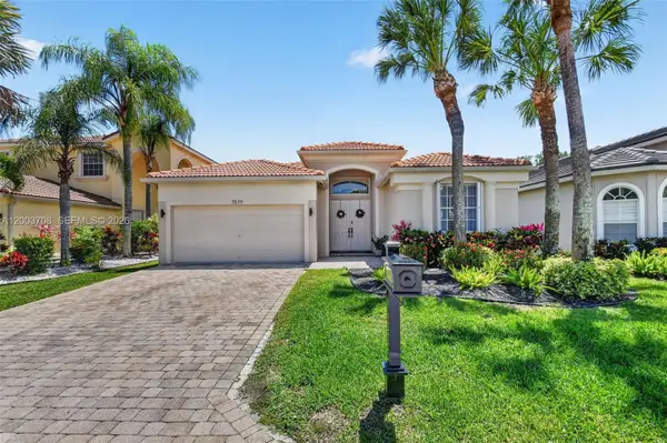 7579 Via Luria, Lake Worth, FL 33467