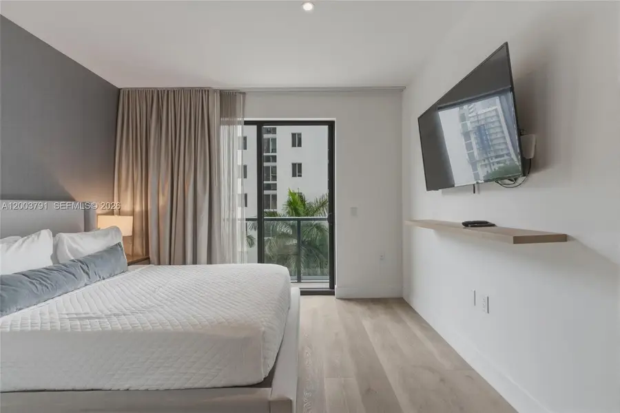 229 SW 9th St #502, Miami, FL 33130 - #3