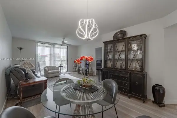 10501 W Broward Blvd #409, Plantation, FL 33324