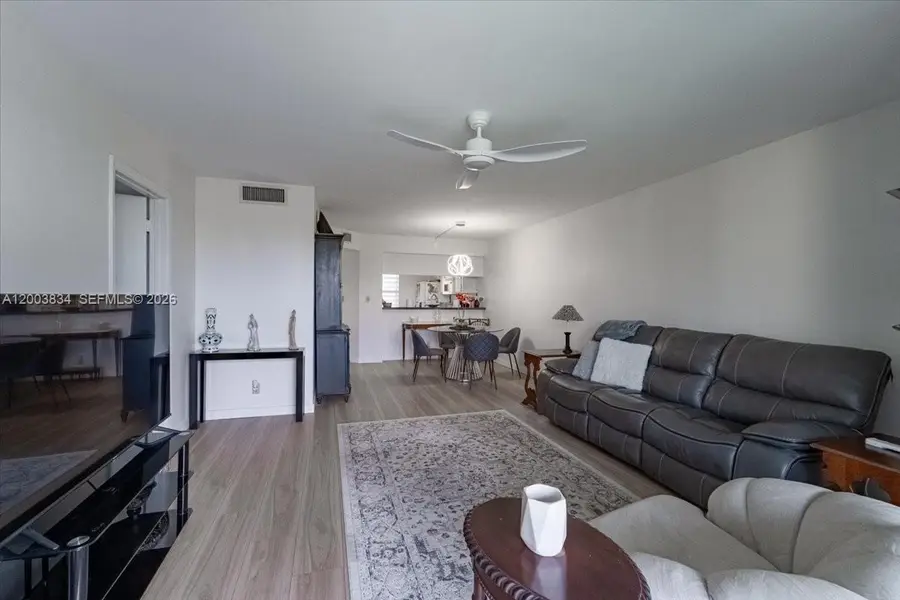10501 W Broward Blvd #409, Plantation, FL 33324 - #3
