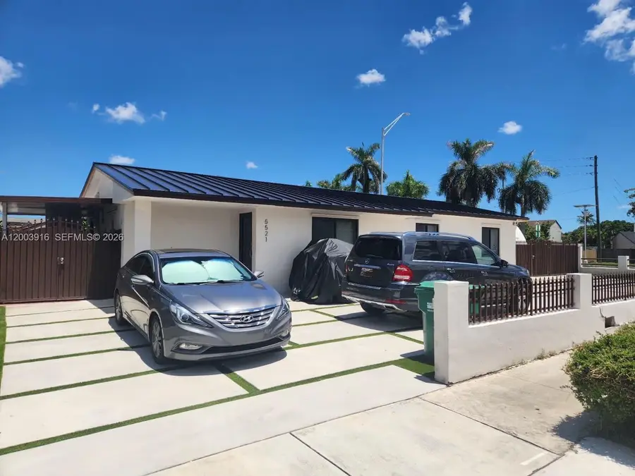 5521 SW 132nd Ave, Miami, FL 33175 - #2