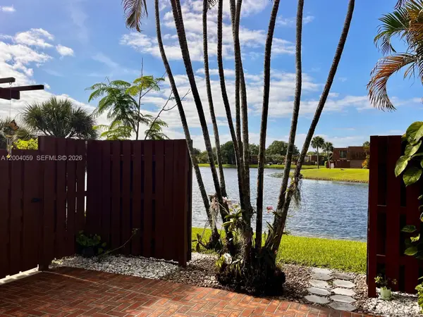 11912 SW 11th Ct, Davie, FL 33325