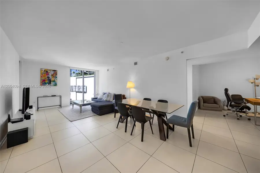 31 SE 6th St #907, Miami, FL 33131 - #3