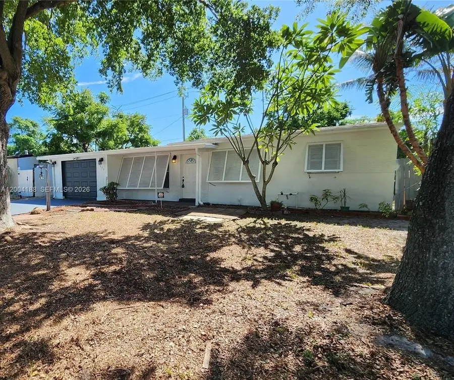 3050 NE 13th Ave, Pompano Beach, FL 33064 - #2