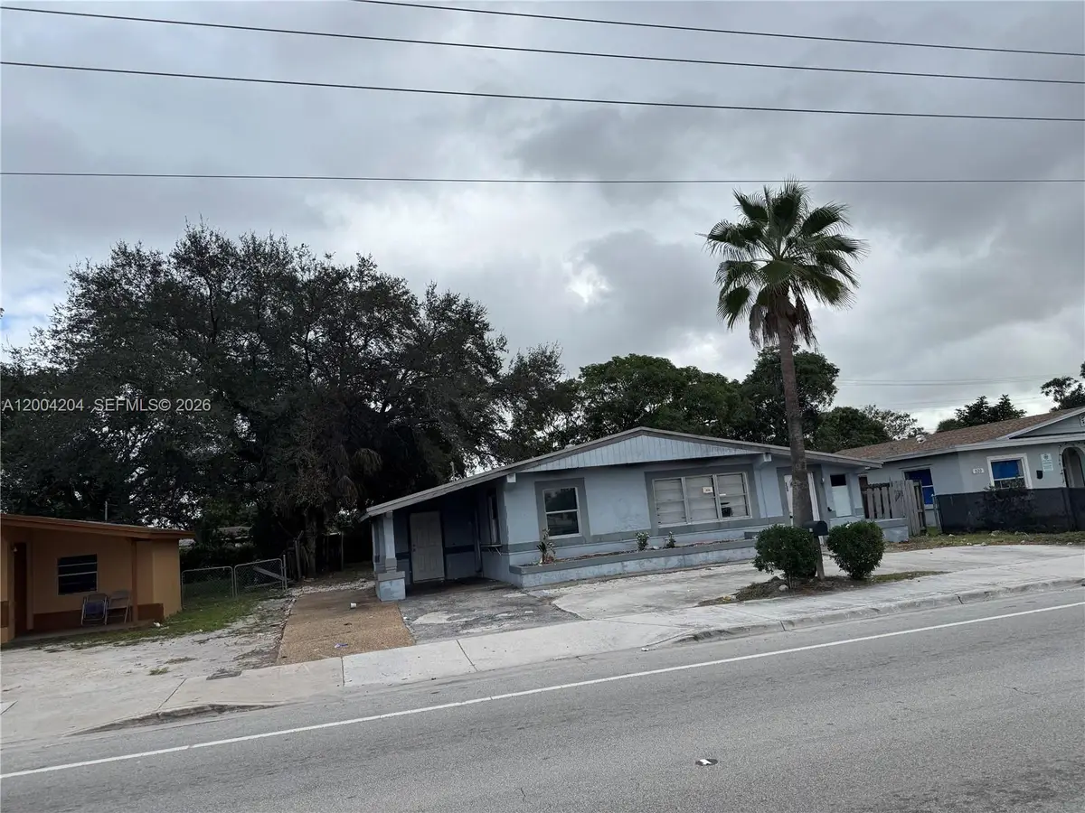 530 NW 31st Ave, Fort Lauderdale, FL 33311 - #1