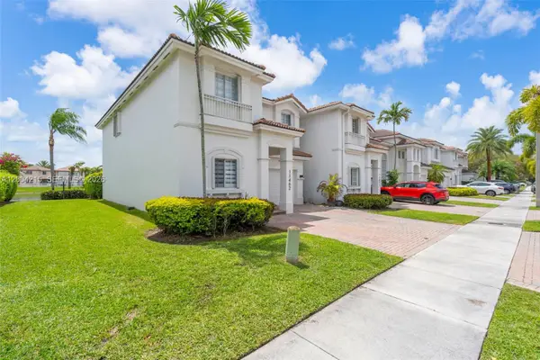 11462 NW 69th Ter, Doral, FL 33178