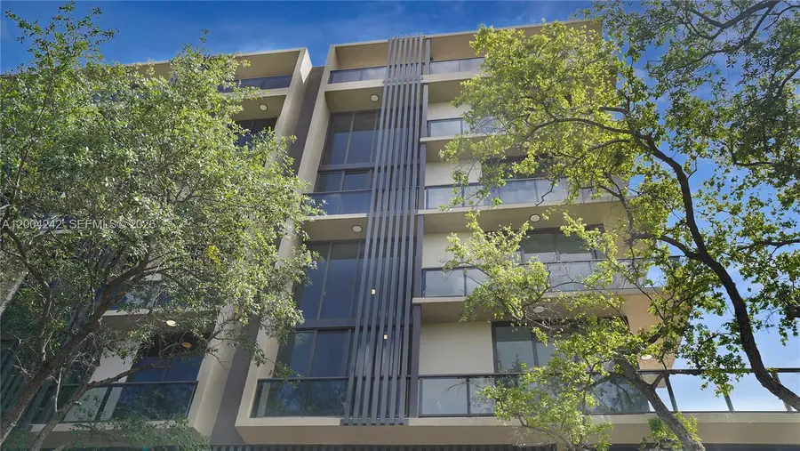 3034 Oak Ave #TH-2, Miami, FL 33133 - #2